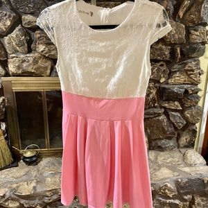 FeiTong New Condition Pink/White Dress